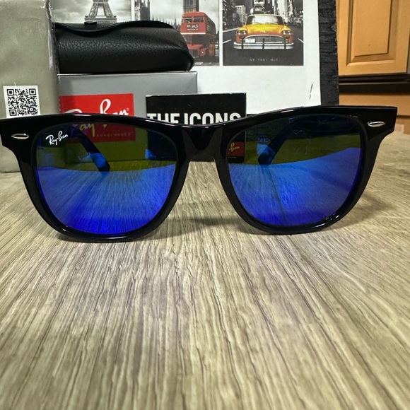 Ray ban 2140 Classic Wayfarer 901/17 polished black/Blue Mirror 54mm - Picture 2 of 12